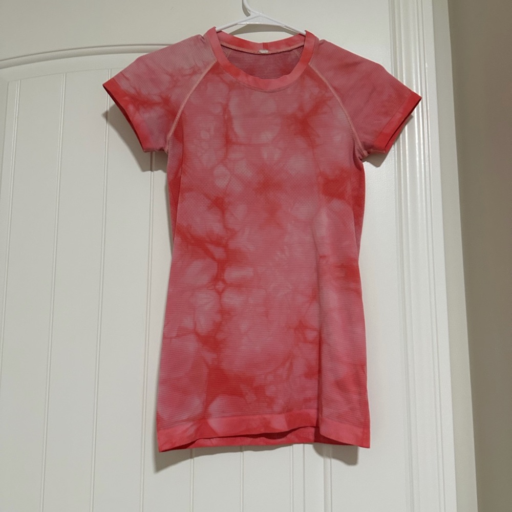 lululemon athletica Pink Diamond Short Sleeve Tee